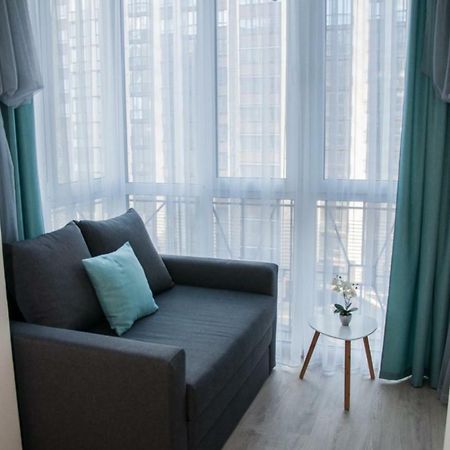 Сучасна Нова Квартира Lutsk Ngoại thất bức ảnh