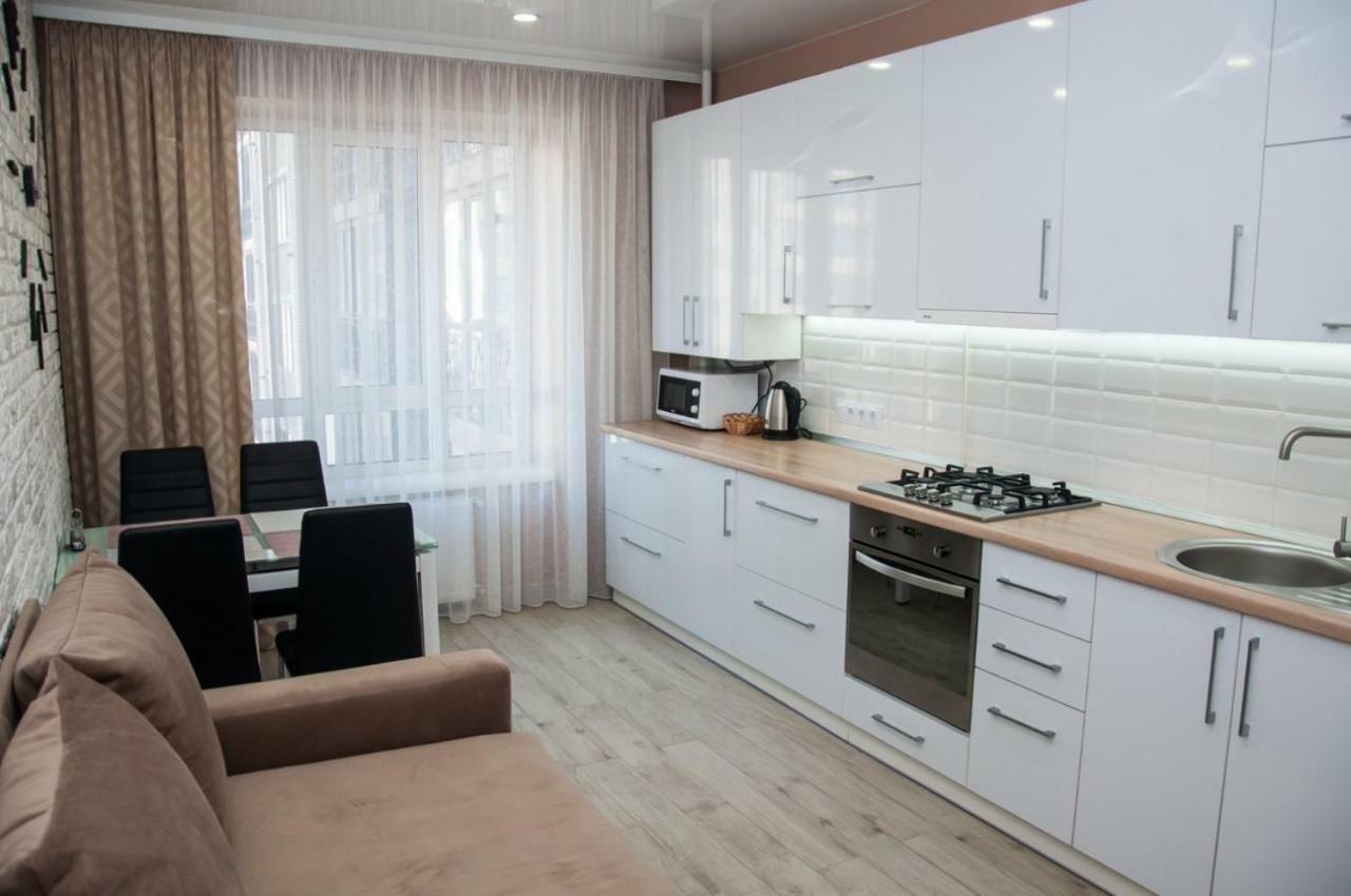 Сучасна Нова Квартира Lutsk Ngoại thất bức ảnh