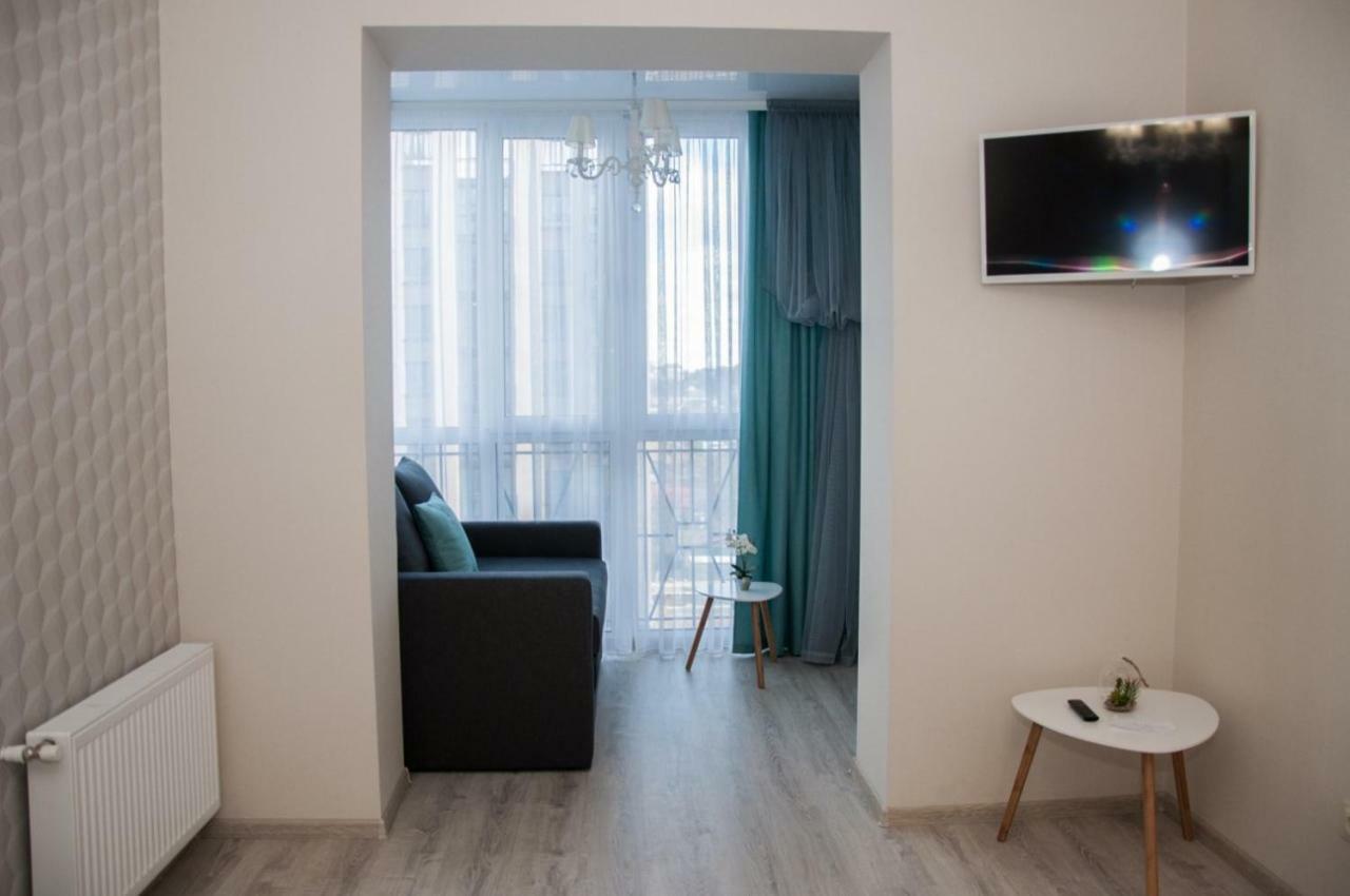 Сучасна Нова Квартира Lutsk Ngoại thất bức ảnh